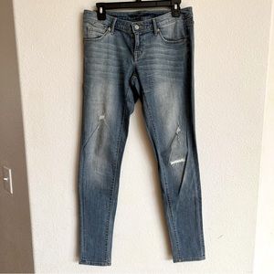 Mossimo Low Rise Skinny Ankle Distressed Knee Jeans